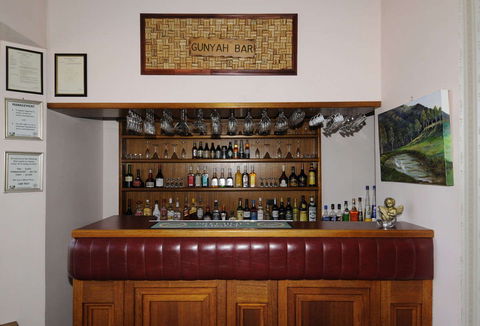 Snag & Brown - VIC Tourism 0