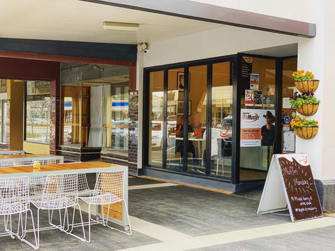 Brontes Gourmet - VIC Tourism 1