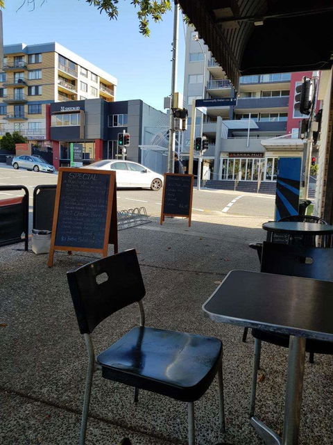 Corner Cafe 26 - VIC Tourism 0