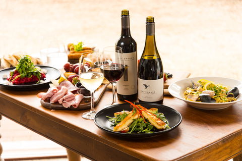 Lake Breeze Wines - VIC Tourism 2