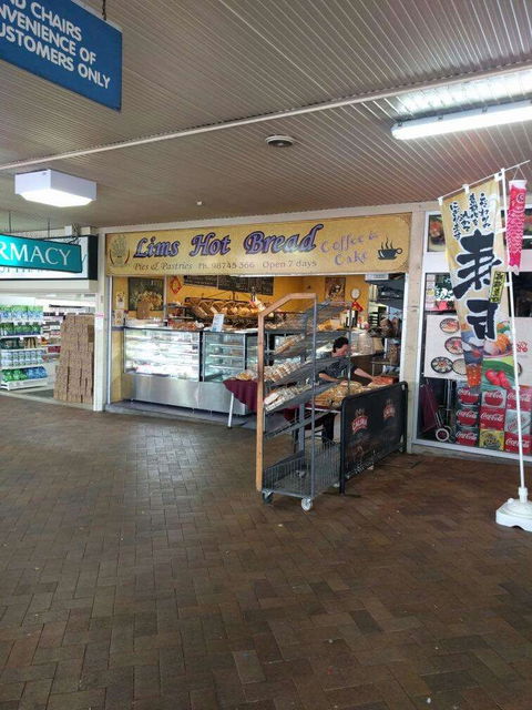 Lim's Hot Bread - VIC Tourism 0