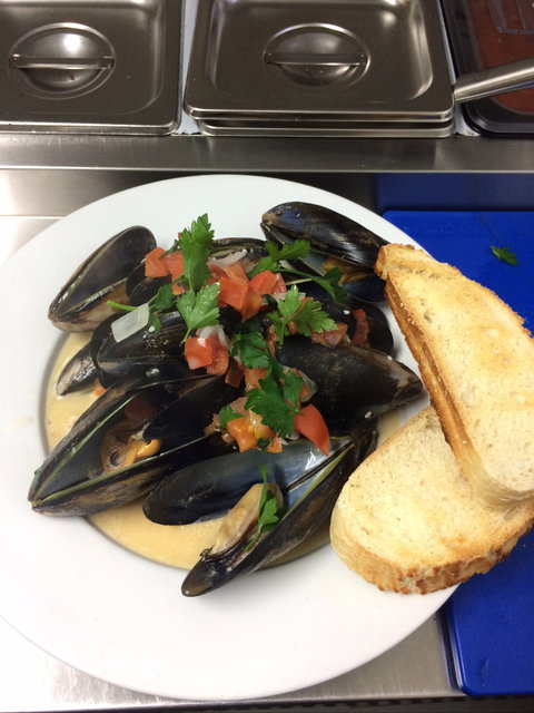 The Little Mussel Cafe - VIC Tourism 0