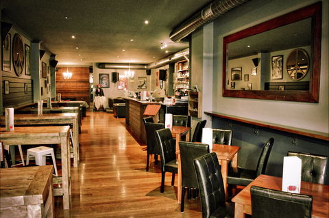 Bottlerocket Bar And Cafe - VIC Tourism 2