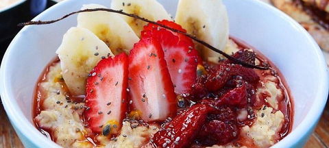 Coco Mojo Bar & Grill - VIC Tourism 0