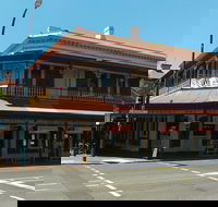 The Lion Hotel - VIC Tourism