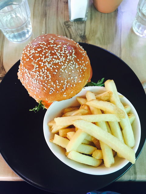 Dragonfly Cafe - VIC Tourism 5