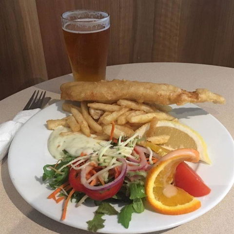 Leopold Sportsmans Club - VIC Tourism 12
