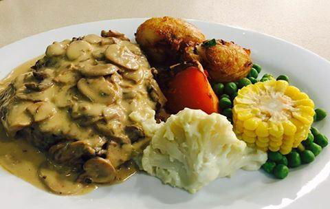 Leopold Sportsmans Club - VIC Tourism 14