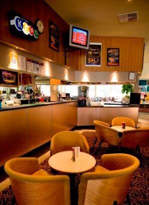 Leopold Sportsmans Club - VIC Tourism 7