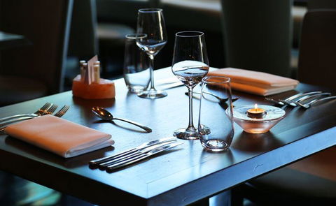 St James Hotel Restaurant - VIC Tourism 9