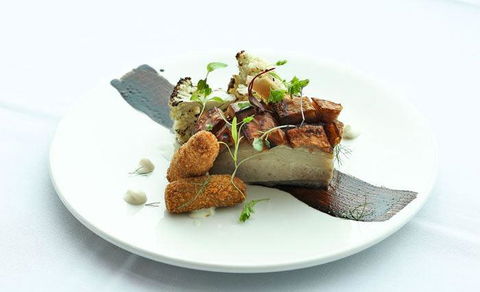 Cucina Locale Revolving Restaurant - VIC Tourism 0