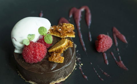 Cucina Locale Revolving Restaurant - VIC Tourism 11