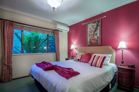 Ruby's Cafe - VIC Tourism 21