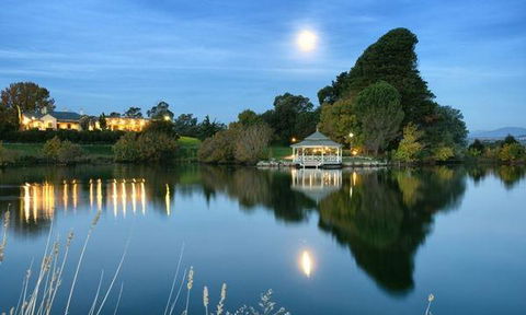 Fish Creek Hotel - VIC Tourism 5