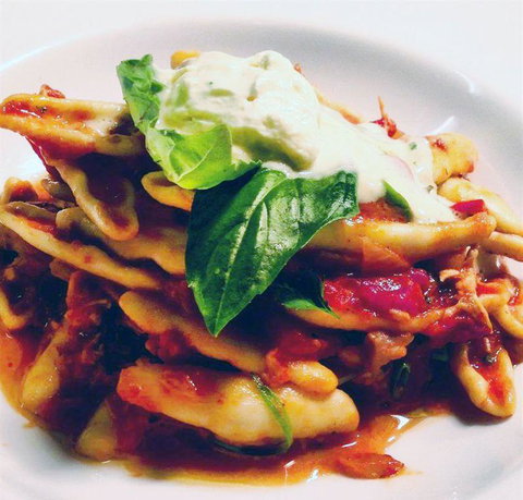 Seasons Of Kurrajong - VIC Tourism 8