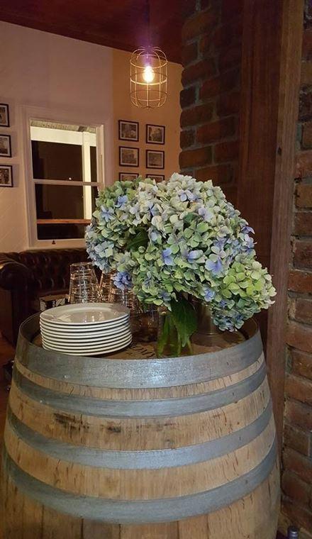 The Hub Pizza & Beer - VIC Tourism 8
