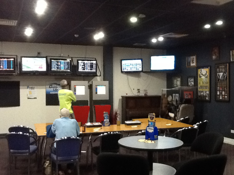 Tennant Creek Memorial Club - VIC Tourism 4