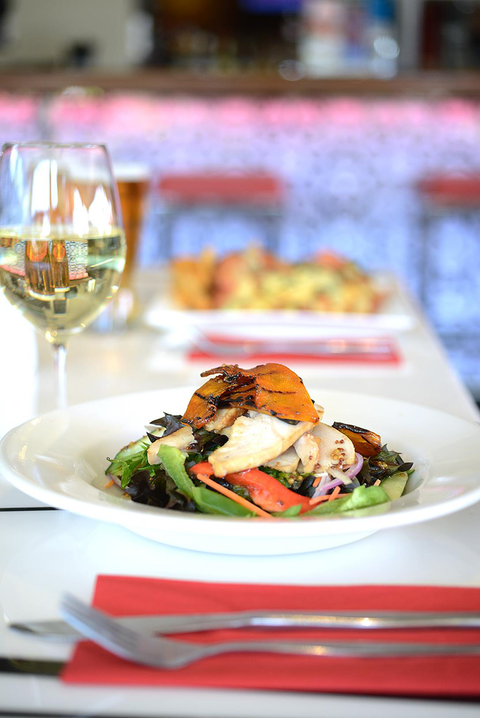 Dolly’s Bar & The Hibiscus Tavern - VIC Tourism 4