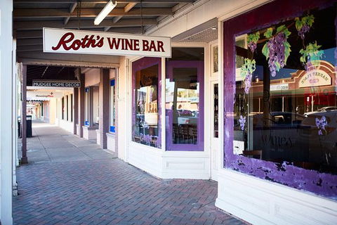 Roth Wine Bar - VIC Tourism 0