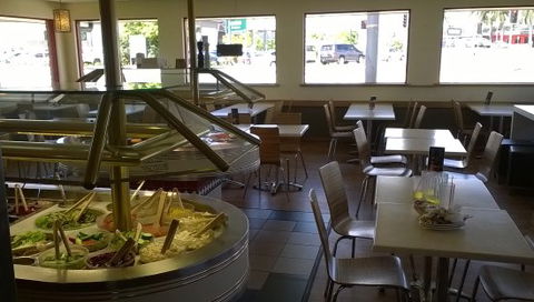 Pizza Hut - VIC Tourism 0