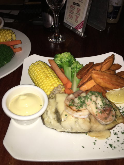 Hog’s Breath Cafe Rockhampton - VIC Tourism 6