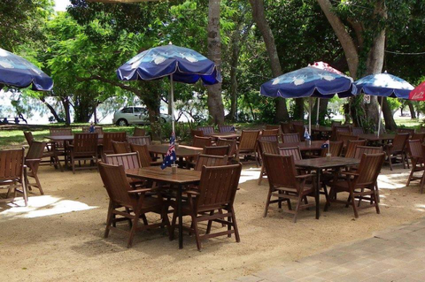 Dingo Beach Hotel - VIC Tourism 1