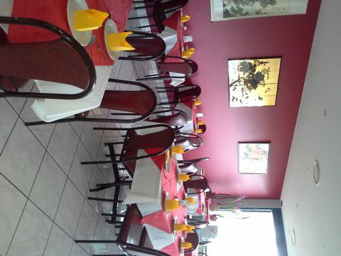 Golden Lake Chinese Restaurant - VIC Tourism 1