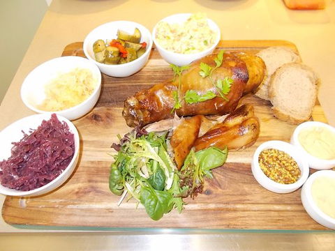 Prague Restaurant Bar And Grill - VIC Tourism 0