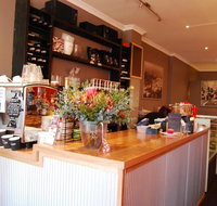 Friends On The Hill - VIC Tourism