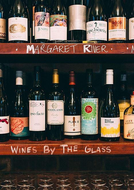 Settlers Tavern - VIC Tourism 14