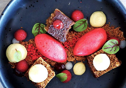 V Series - VIC Tourism 8