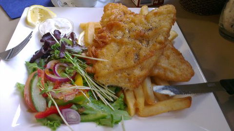 Bent Bull Bar And Grill - VIC Tourism 0