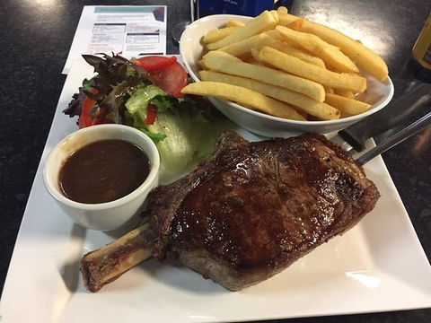Sporties Steak & Grill - VIC Tourism 0
