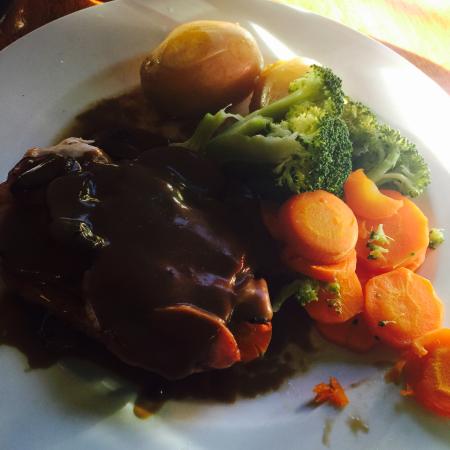 Richmond Arms - VIC Tourism 0