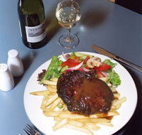 Bridge Hotel Bistro - VIC Tourism