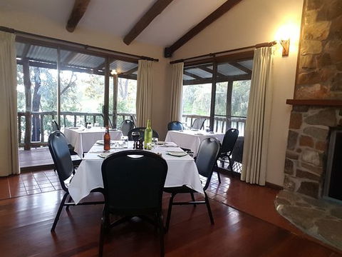 Evedon Lakeside Restaurant - VIC Tourism 0