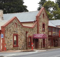 Magnums Bistro at Hotel McLaren - VIC Tourism