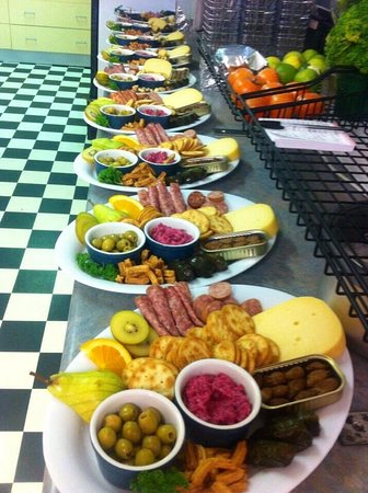 Pepper Tree Cafe - VIC Tourism 0