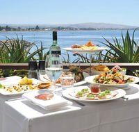 Eat at Whalers restaurant - VIC Tourism