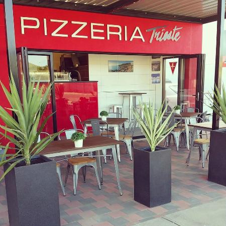 Pizzeria Trieste - VIC Tourism 0