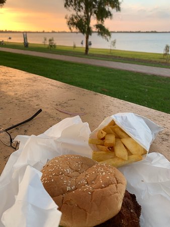 Barmera Chicken And Seafood - VIC Tourism 0
