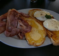 Lakes Bakery Cafe - VIC Tourism