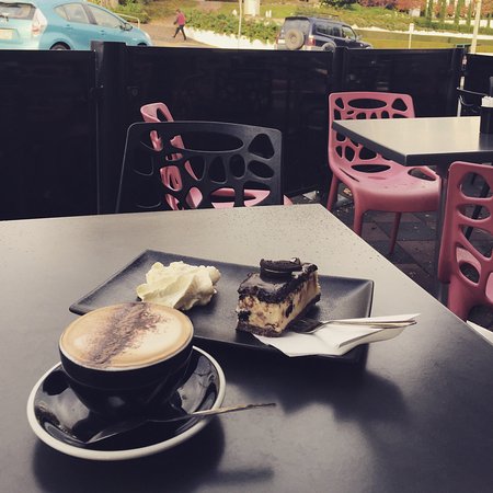 Aroma's Fine Foods & News - VIC Tourism 0