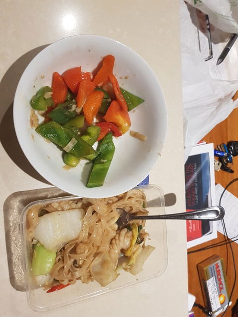 Poemphun Thai Takeaway - VIC Tourism 4