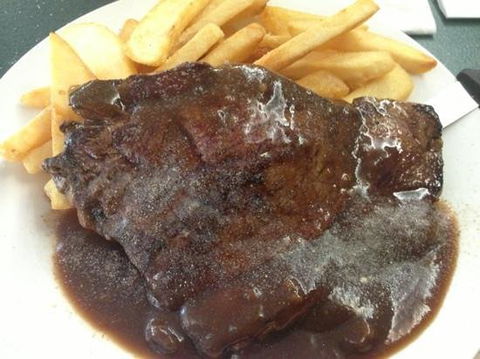 Treetops Tavern - VIC Tourism 0