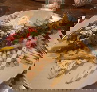 Santorini Noosa Greek Taverna - VIC Tourism