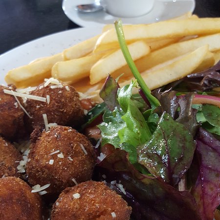 Jagads Epicurian Emporium - VIC Tourism 0