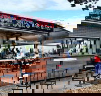 Sues Bar and Grill