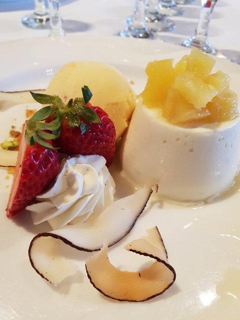 Varias Restaurant And Function Center - VIC Tourism 2