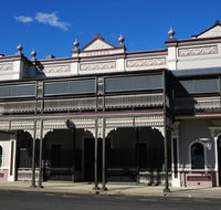 Warwick Hotel - VIC Tourism